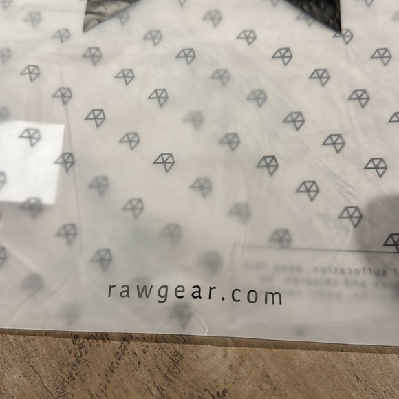 Rawgear Black War Cropped T-Shirt Athletic Wear Large NWT - Picture 8 of 8